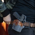 Pourquoi opter pour un holster de qualité confectionné en France ?